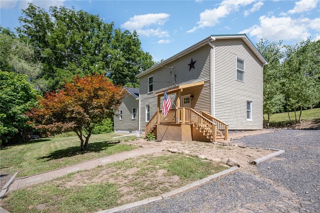 Building Photo - 3545 N Creek Rd