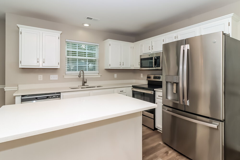 Building Photo - 2432 Acadia Ct