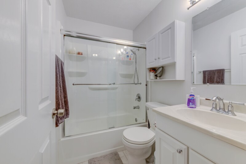 Building Photo - 10161 Squire Meadows Dr