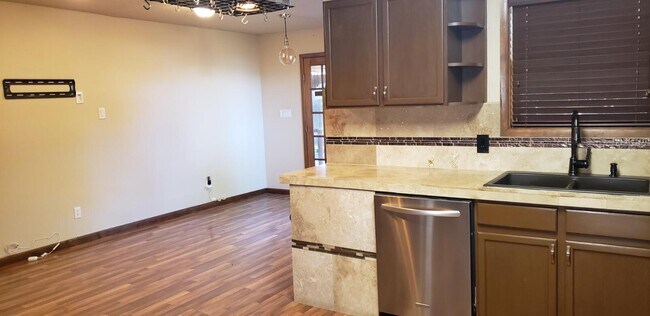 Building Photo - 4609 Driftwood Ave NW