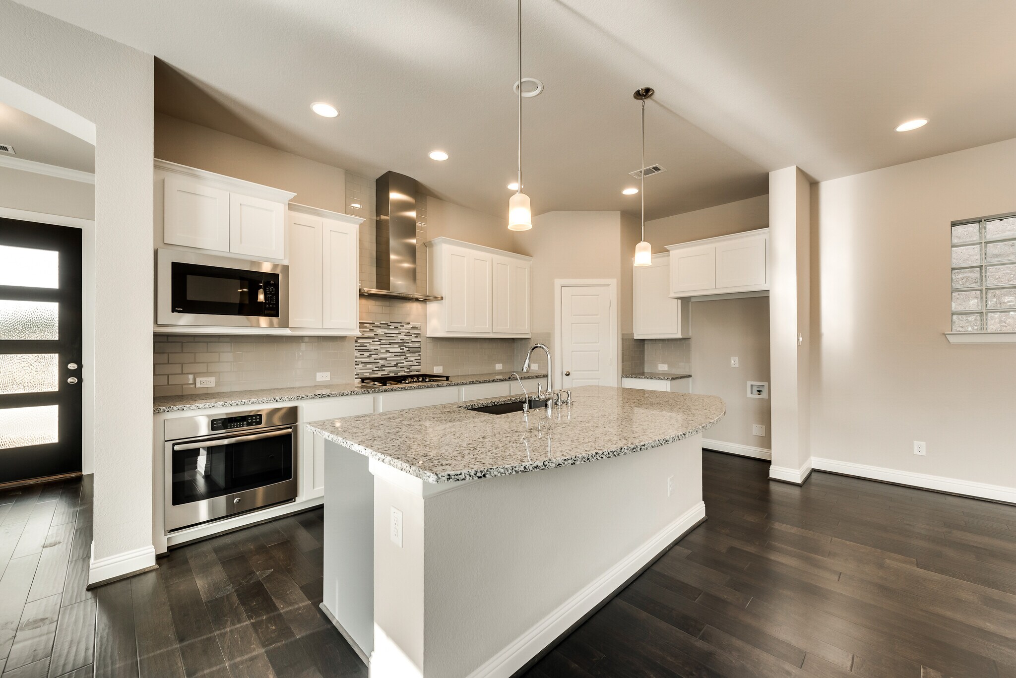 Building Photo - 6716 E Prospect Way
