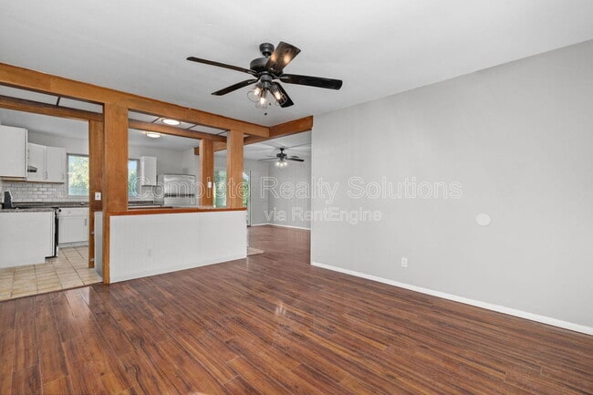 Building Photo - 10768 Runningbrook Dr