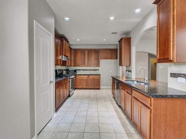 Building Photo - 10223 Sierra Grace Ln