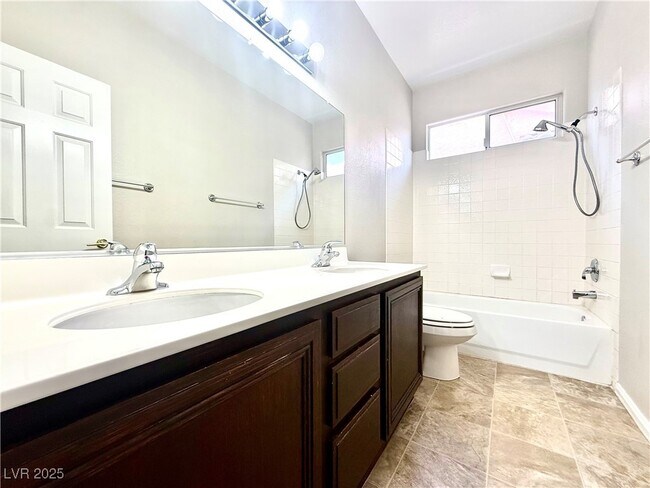 Building Photo - 10653 Turquoise Valley Dr