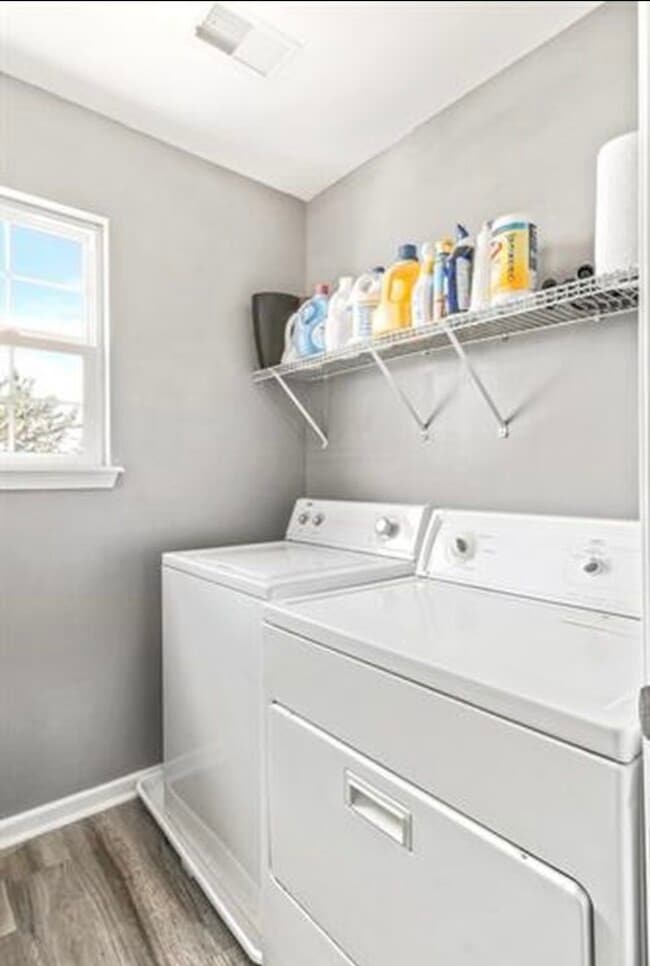 Building Photo - 263 Bent Grass Cir