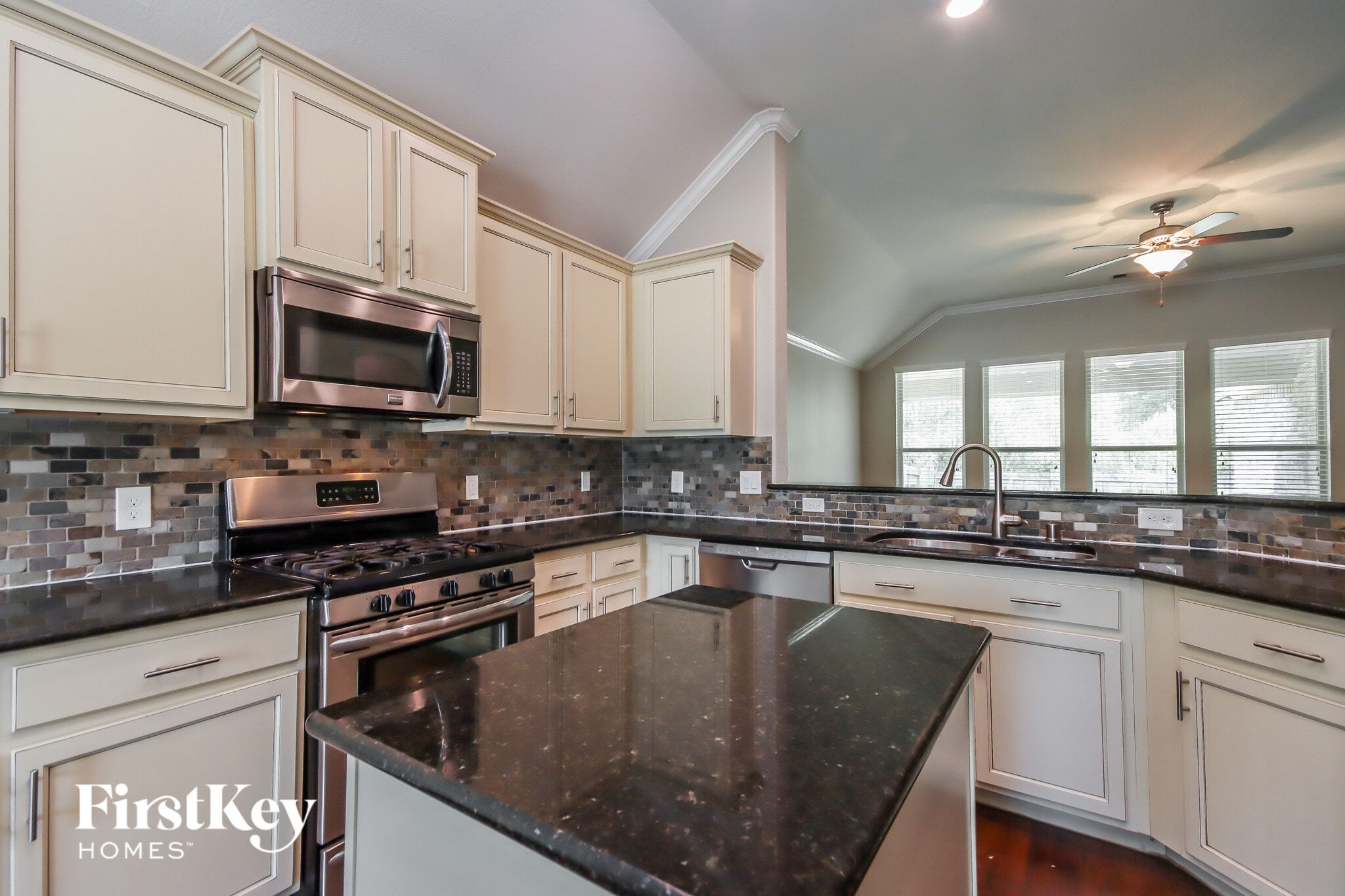 Building Photo - 3024 Golden Current Ln