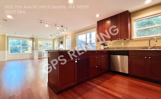 Building Photo - 3012 21st Ave W
