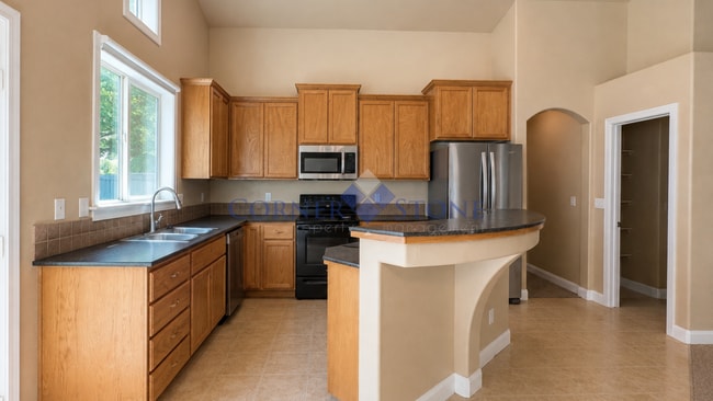 Building Photo - 1764 Ridge Way