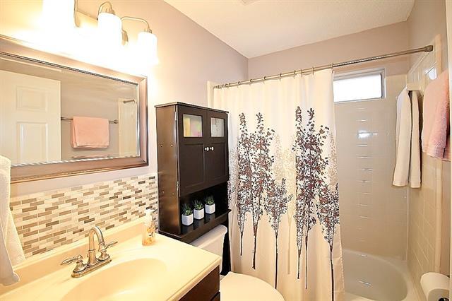 Building Photo - 314 Pool St