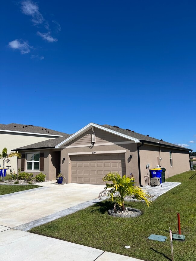 Building Photo - 1110 Trinity St