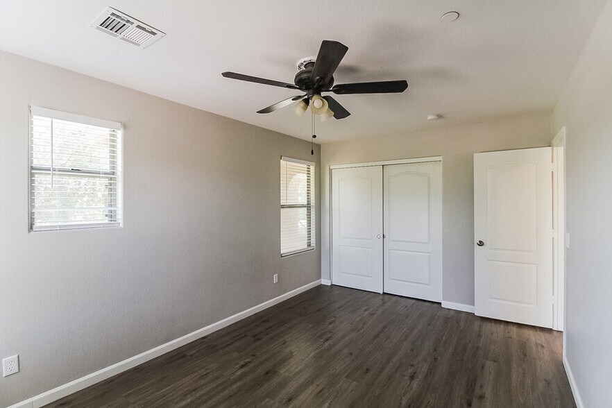 Building Photo - 17110 N 184th Dr