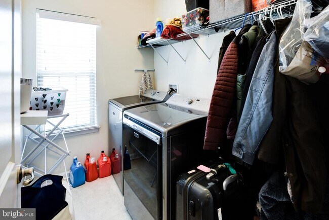 Building Photo - 14301 Ridge View Ln