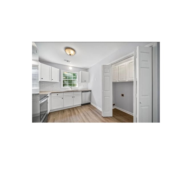 Building Photo - 558 Manning Rd SW