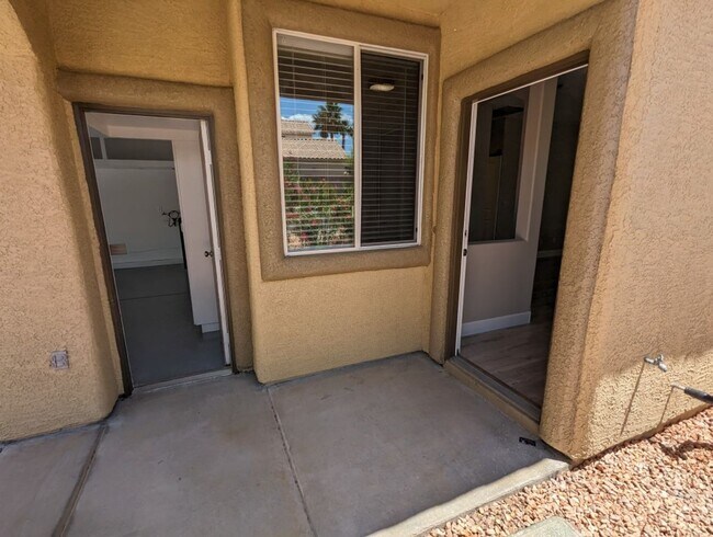 Building Photo - 10957 Napa Ridge Dr