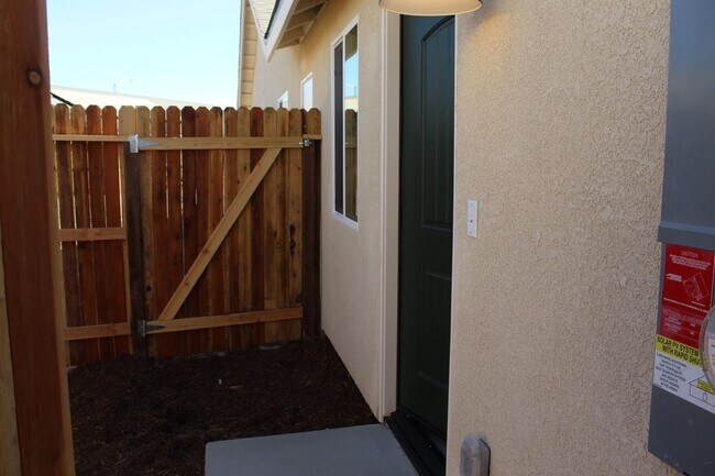 Building Photo - Sydney Park Home - New Home For Rent with ADU (Additional Dwelling Unit) with Solar