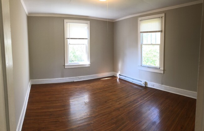 Building Photo - 2 Bedroom Rear Garage Apartment in NoDa CO...