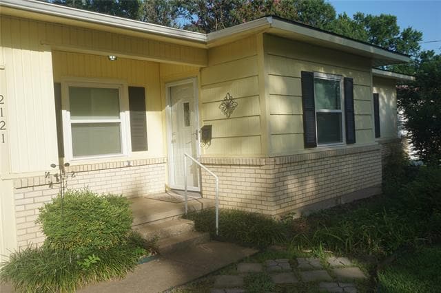 Building Photo - 2121 N Alexander St