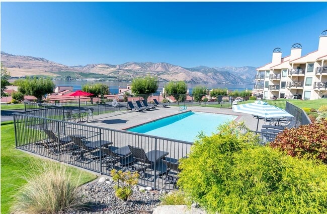 Building Photo - 18 Lake Chelan Shores Dr