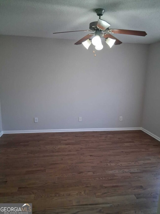 Building Photo - 2728 Halligan Point