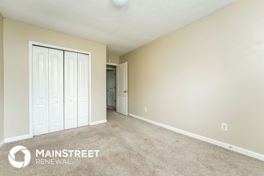 Building Photo - 5795 Meadowview Rd