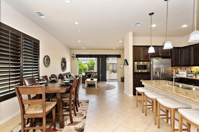 Building Photo - 81506 Avenida Viesca