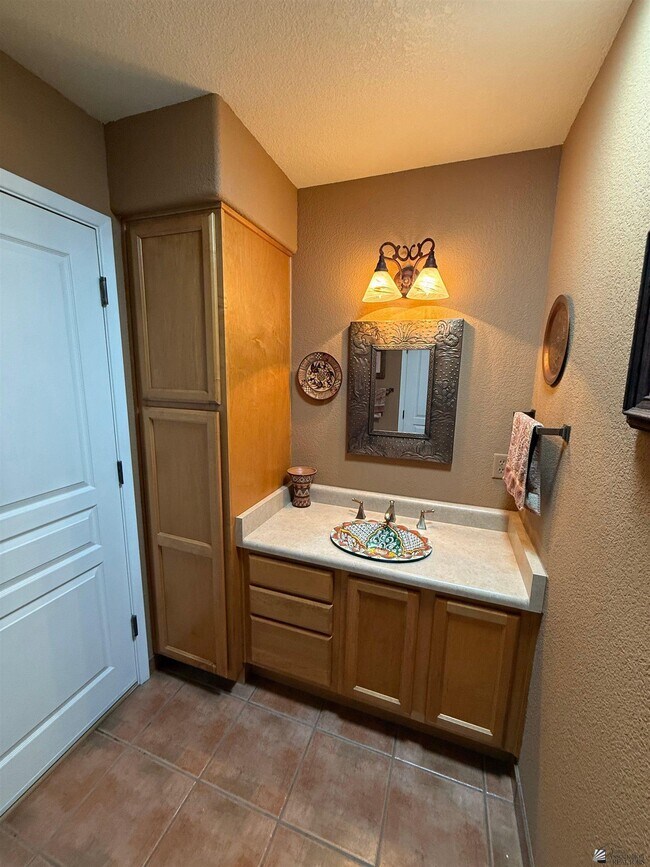 Building Photo - 12665 E Daybreak Pl