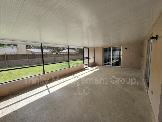 Building Photo - 17531 Brandywine Dr