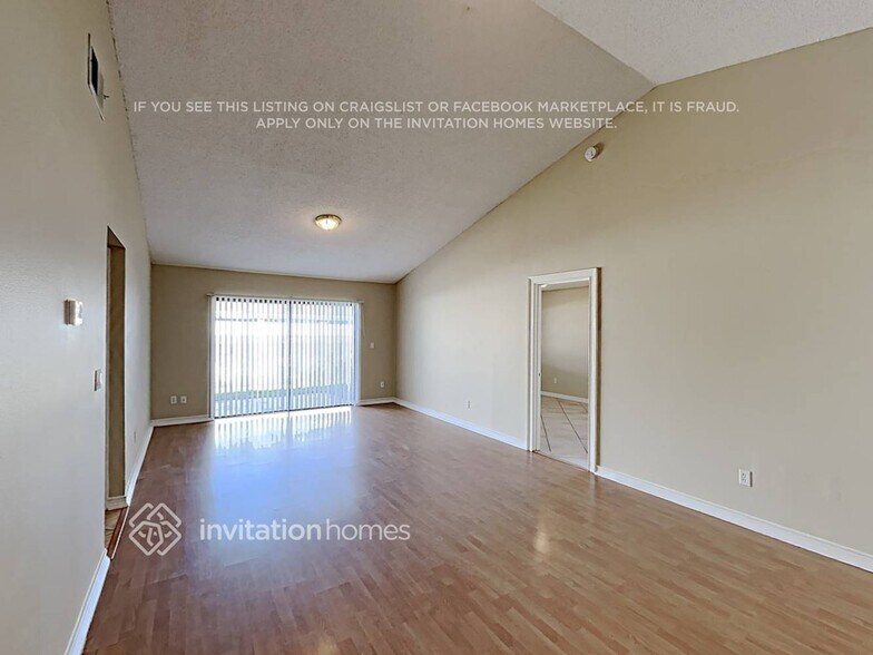 Building Photo - 137 Alameda Dr