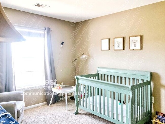 Building Photo - Gorgeous 3-Bedroom Townhouse Retreat with ...