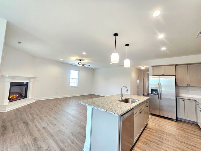Building Photo - Newly Built Home In Raeford NC