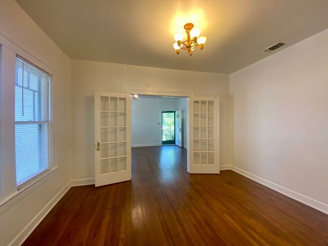 Building Photo - Prelease for August!  Close to Campus!  2800 Dancy.