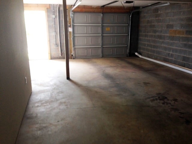 Building Photo - Condo with Garage for Lease