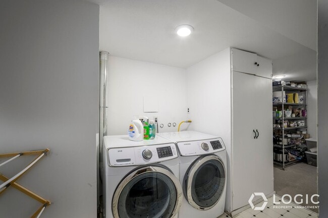 Building Photo - 3760 E Millstream Dr