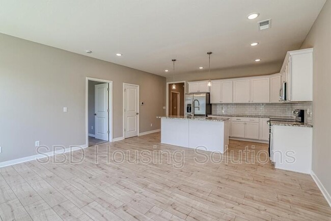 Building Photo - 27306 E Oak Vw Dr