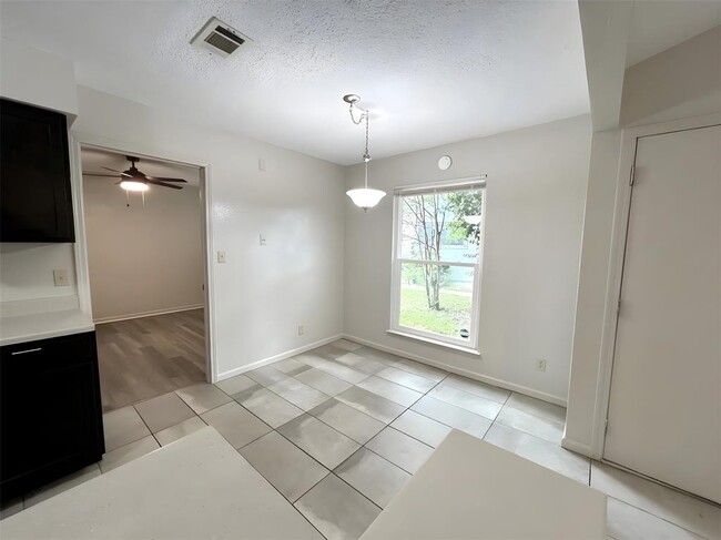 Building Photo - 7600 St Amant Pl