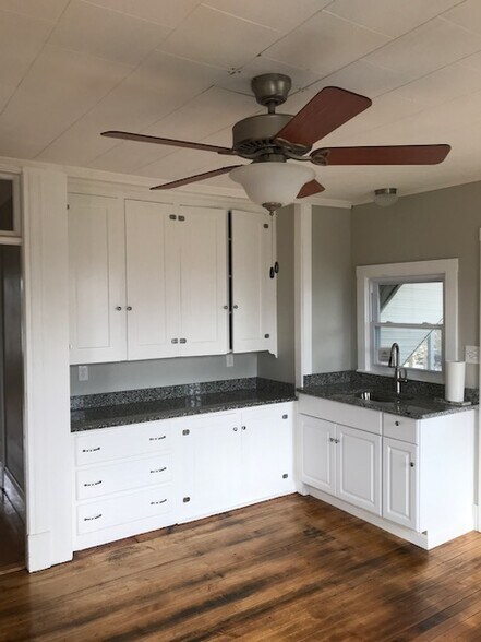 Building Photo - 17 Highland Park