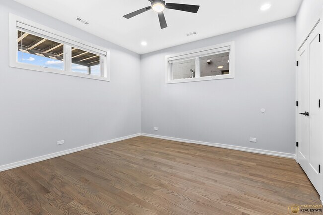 Building Photo - 4402 S Prairie Ave