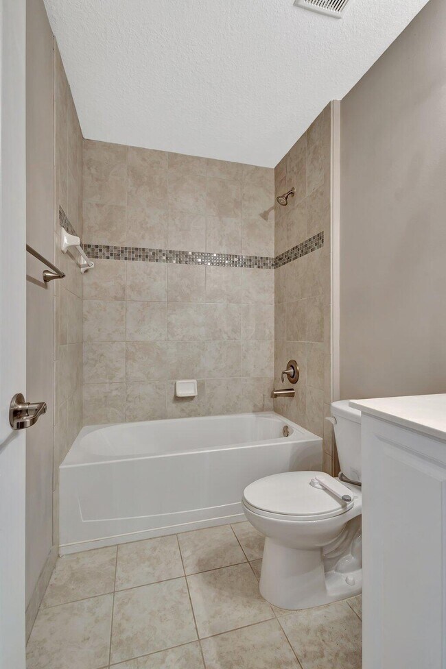 Building Photo - 5830 Monterra Club Dr