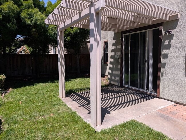 Building Photo - 505 Diamond Creek Ct