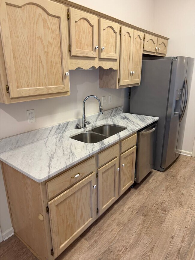 Building Photo - 3 BR/2BA | Newly Renovated Single Family Home |Attached garage  | Fenced  backyard | In Cordova!