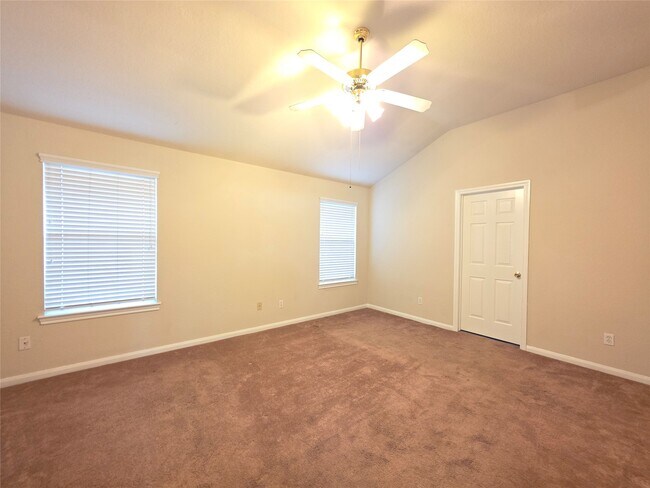 Building Photo - 3817 Mystic Cir