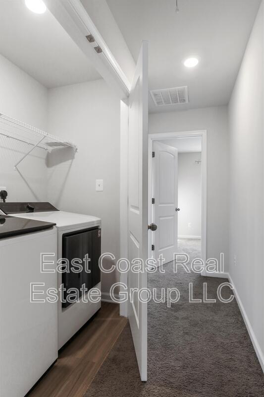 Building Photo - 116 Paddington St