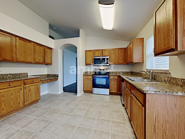 Building Photo - 13244 Early Run Ln