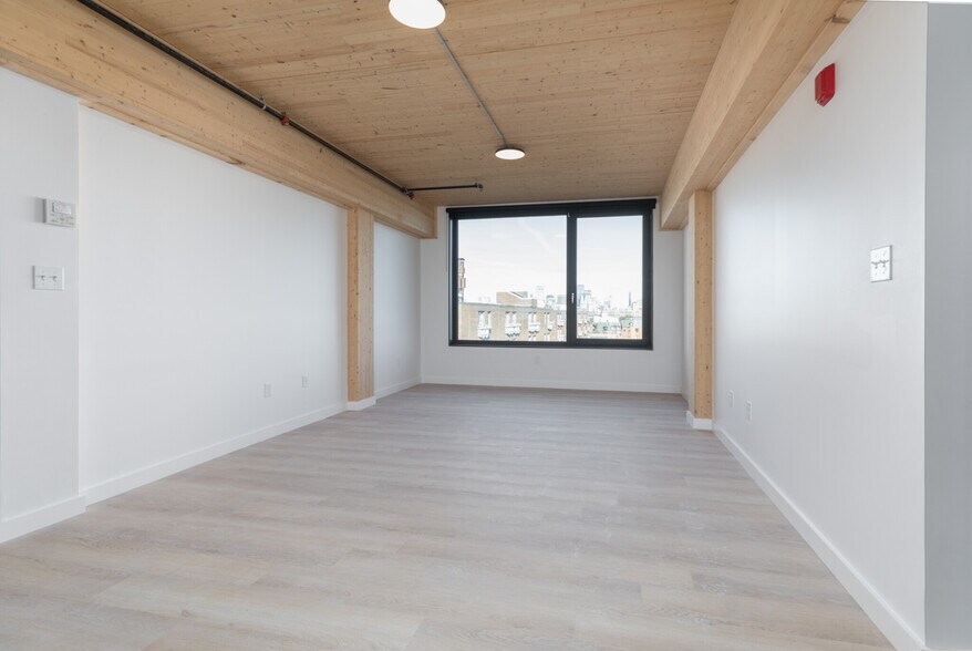 Building Photo - 29 Lenox St