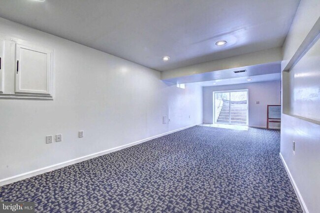 Building Photo - 110 Hunton Dr
