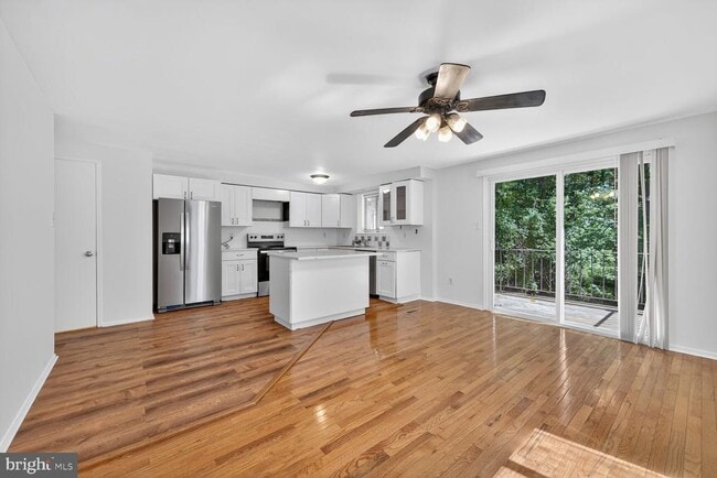 Building Photo - 7827 Archbold Terrace