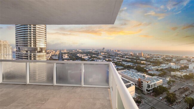 Building Photo - 450 Alton Rd