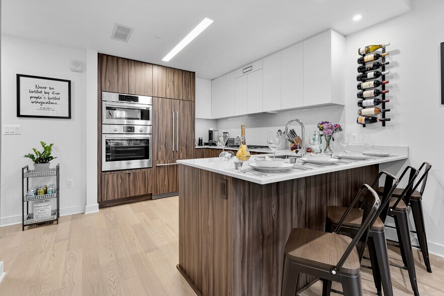 Building Photo - 37 L St SE