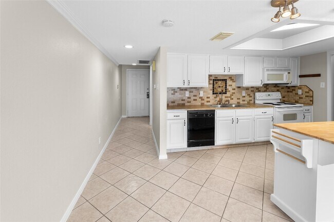 Building Photo - 3663 E NASA Pkwy