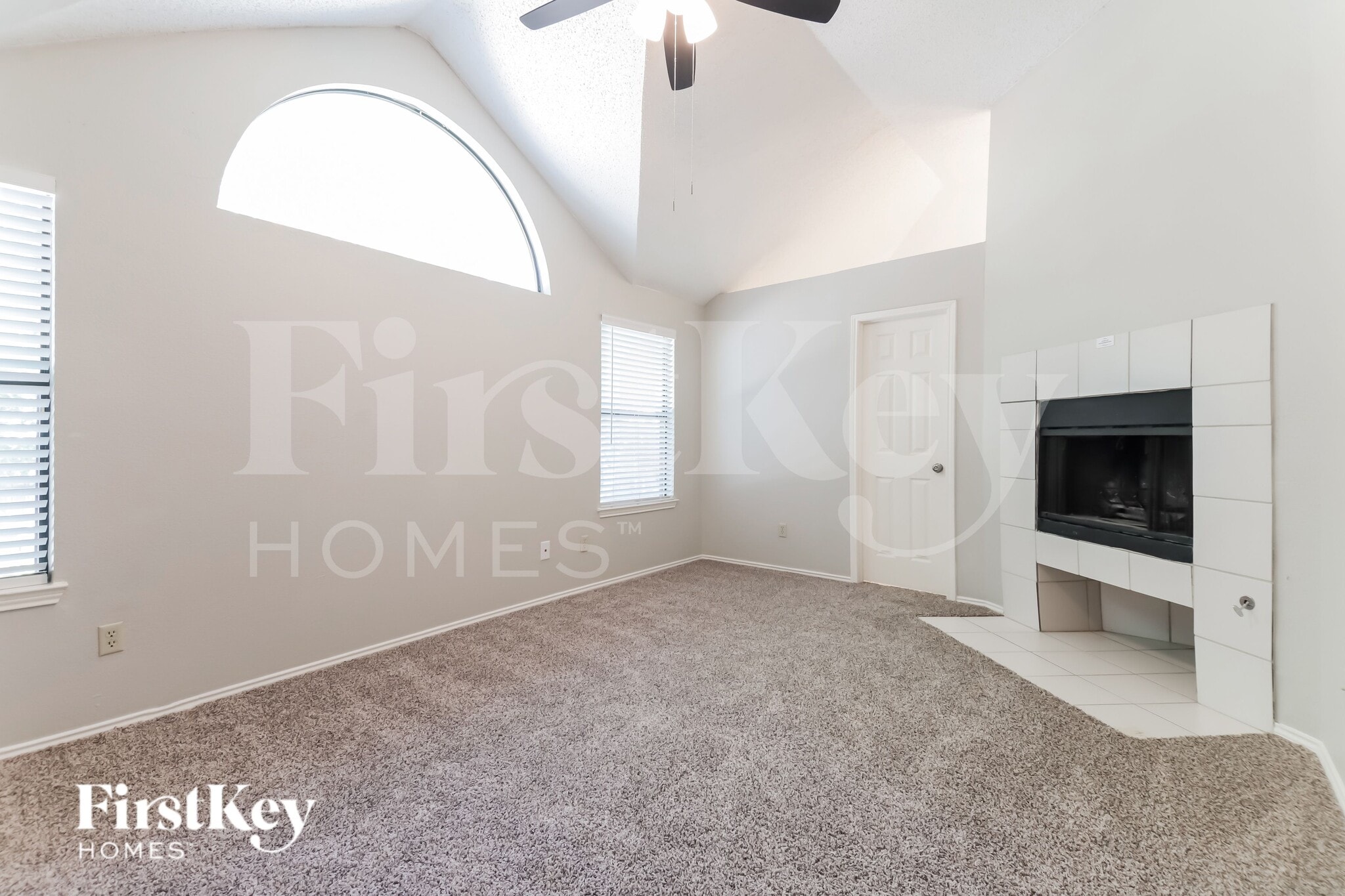 Building Photo - 701 Long Hill Ct
